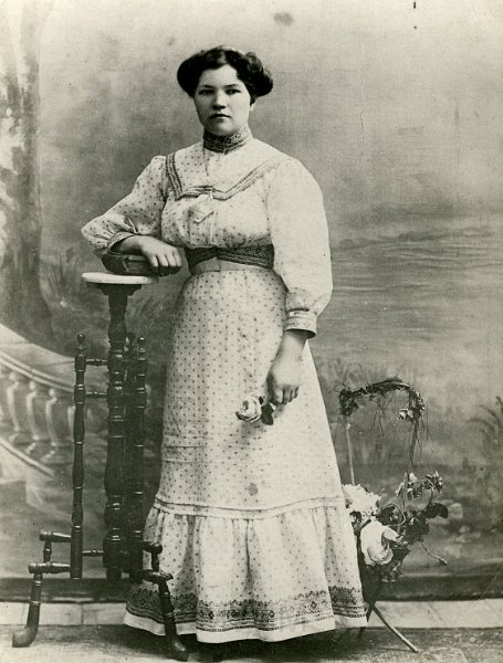 KKE 4741.jpg - Fot. Portret. Stefania Sakowicz – siostra Marii Siemaszko (z domu Sakowicz), Wilno, 1898 r.